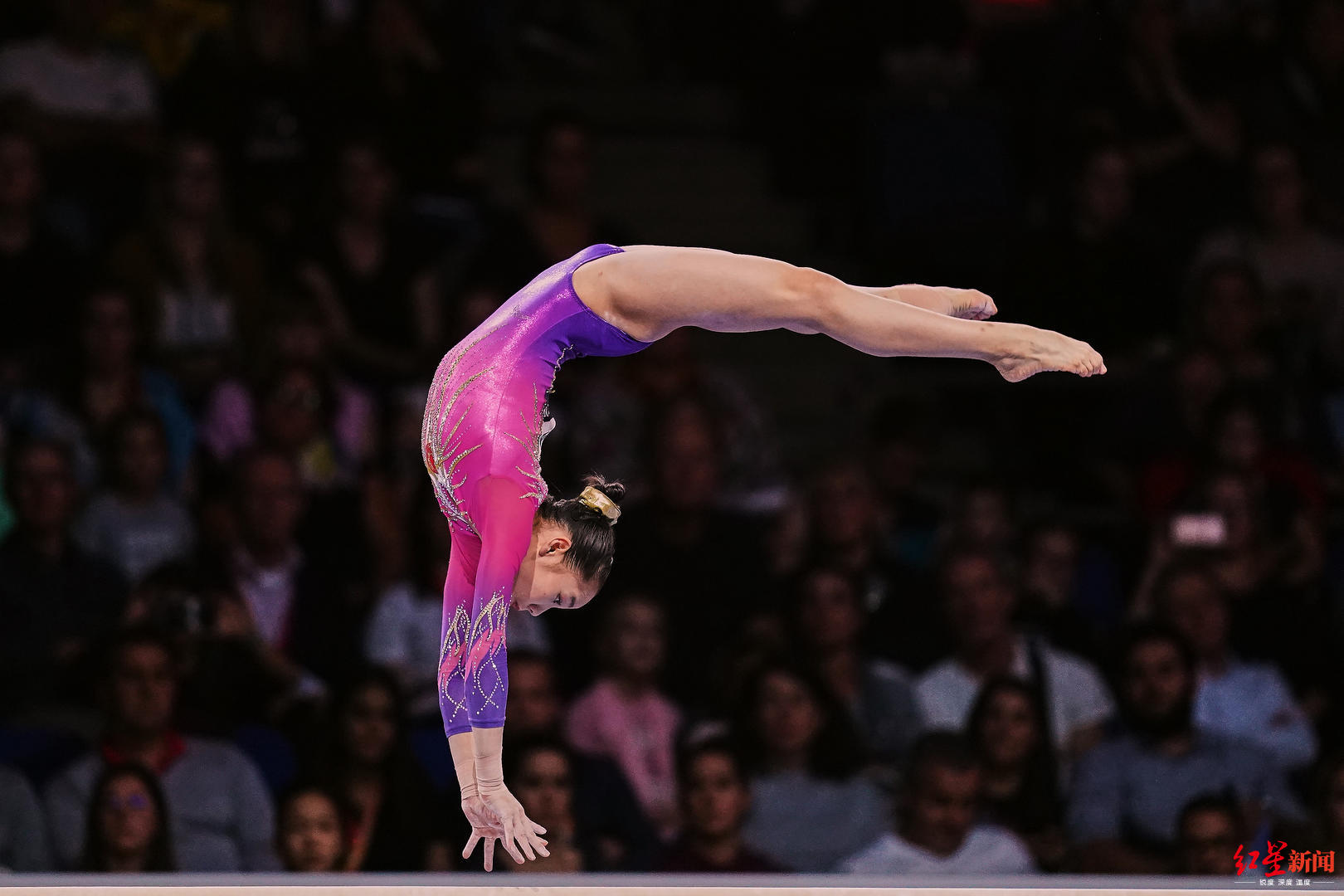 体操选手爆冷获胜，专家预测失准