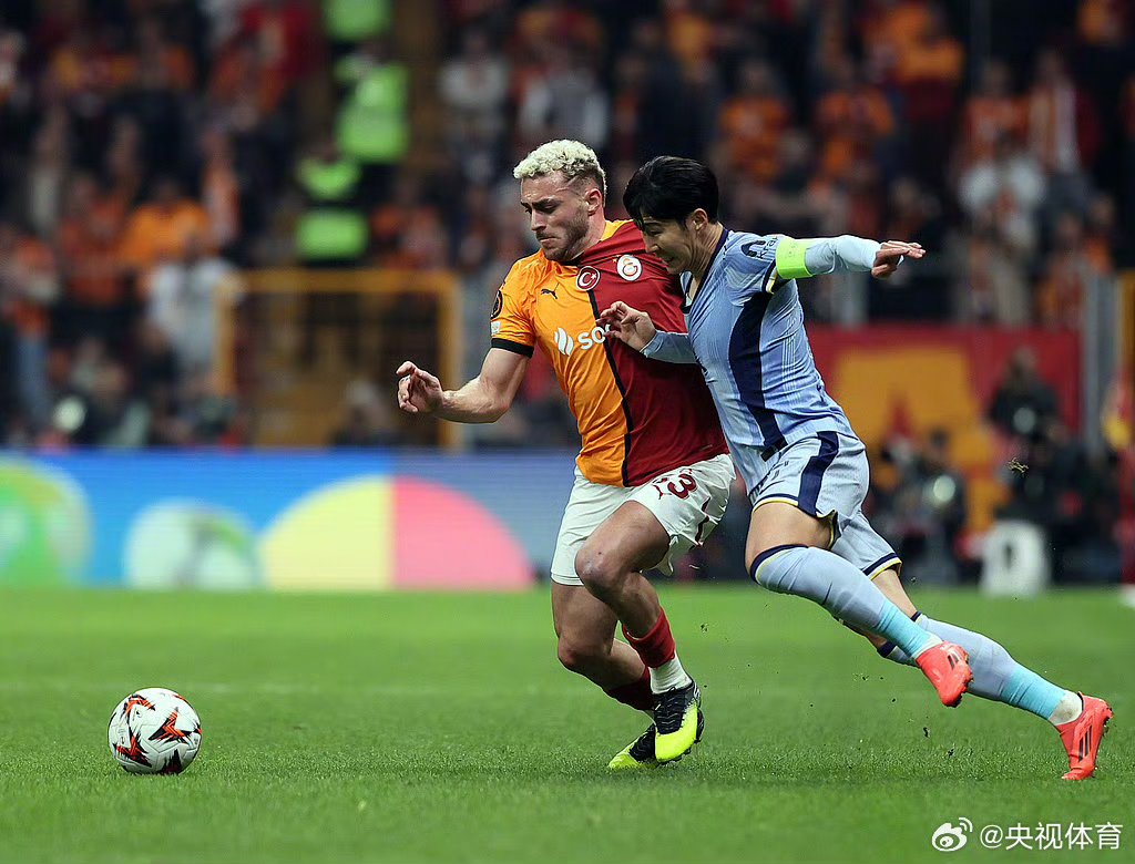 英格兰逆转巴黎,梅西惊艳四座 英格兰逆转巴黎,梅西惊艳四座