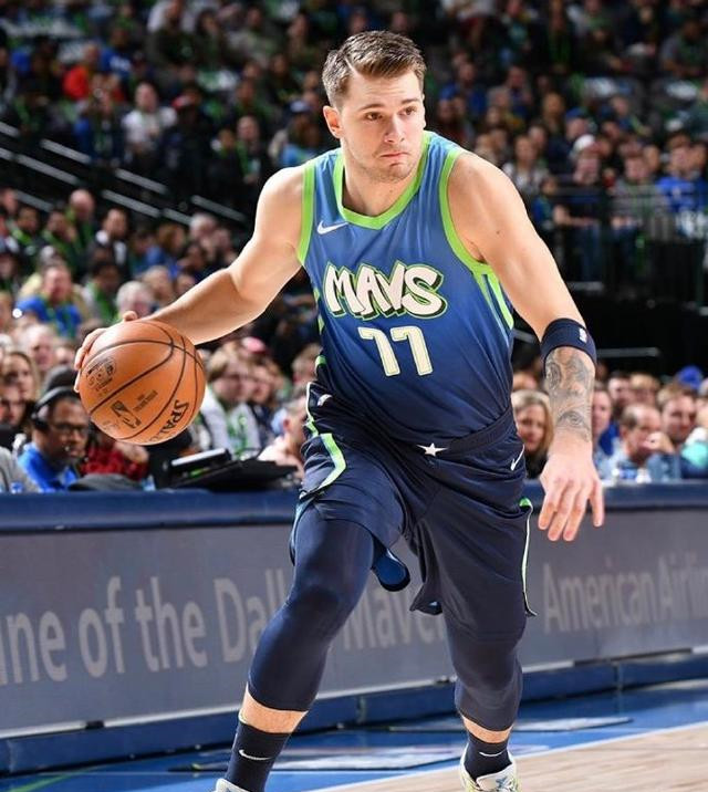 独行侠逆转掘金,霍勒迪状态火热 独行侠逆转掘金,霍勒迪状态火热