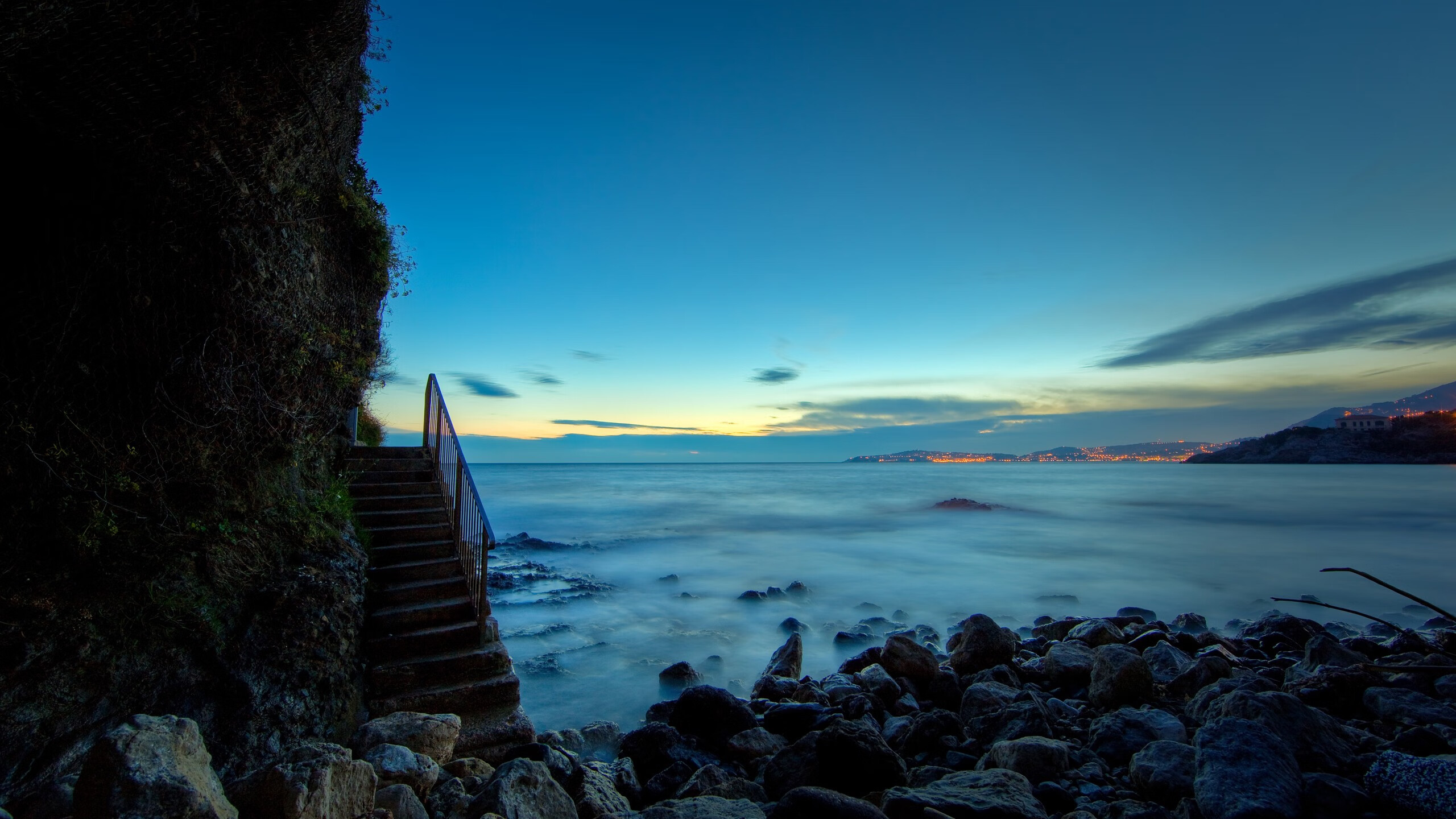 季后赛的两副面孔,国王的团队铁蹄与东契奇的个人神迹