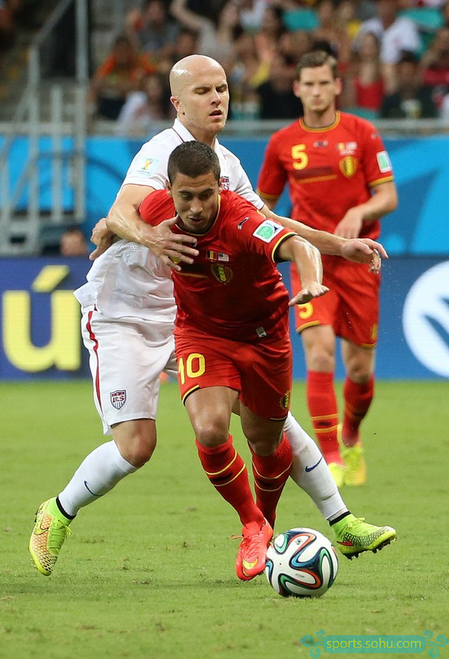 戈麦斯爆发，塞维利亚加时取胜比利时